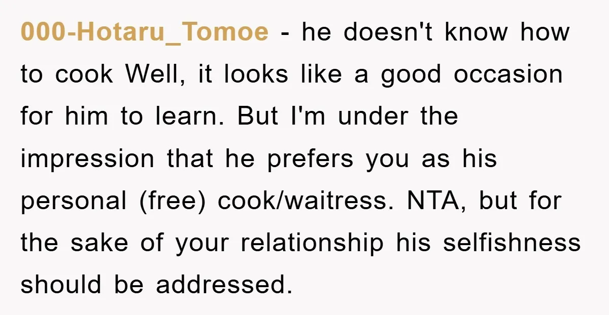 000-Hotaru_Tomoe − he doesn't know how to cook Well, it looks like a good occasion for him to learn. But I'm under the impression that he prefers you as his...