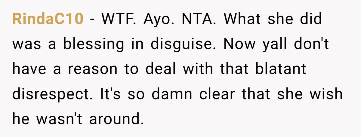 RindaC10 − WTF. Ayo. NTA. What she did was a blessing in disguise. Now yall don't have a reason to deal with that blatant disrespect. It's so damn clear that...
