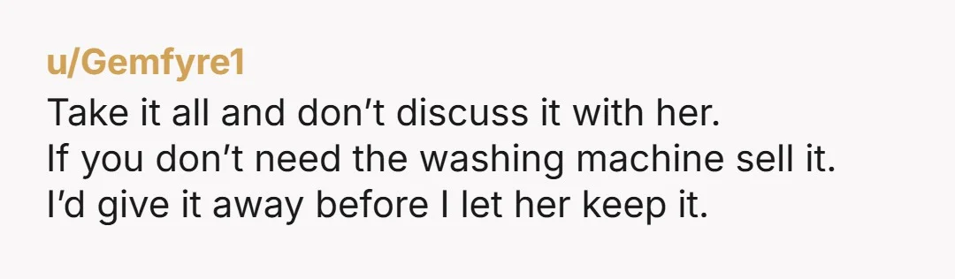 u/Agreeable-Badger2204 She wants you to leave that stuff because she plans to break up with you and keep it. That’s why she doesn’t want you traveling back to spend evenings...