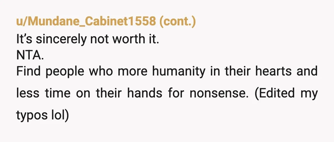 u/ecosynchronous
She asked everyone not to post for a YEAR? Unhinged behaviour.