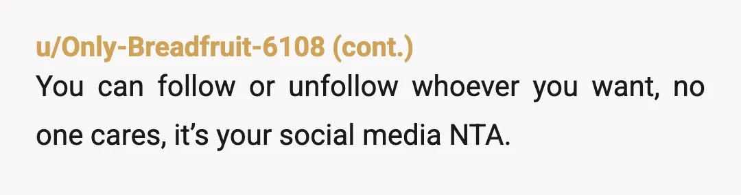 u/tuxedobear12 NTA, but I do think you contributed to the situation by not keeping your phone charged. They had no way to communicate a change in plans to you. Ideally,...